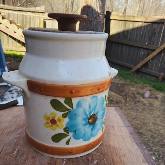 Vintage SADO Ftd Canister & Lid Hand Made In Portugal Floral Measuring Container - Picture 1 of 2